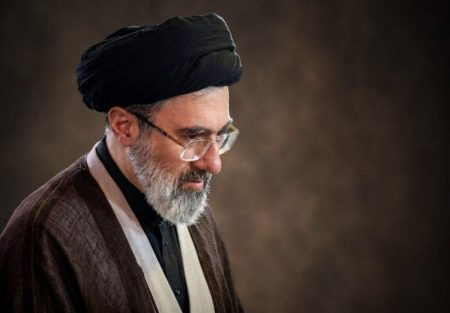رهبر انقلاب